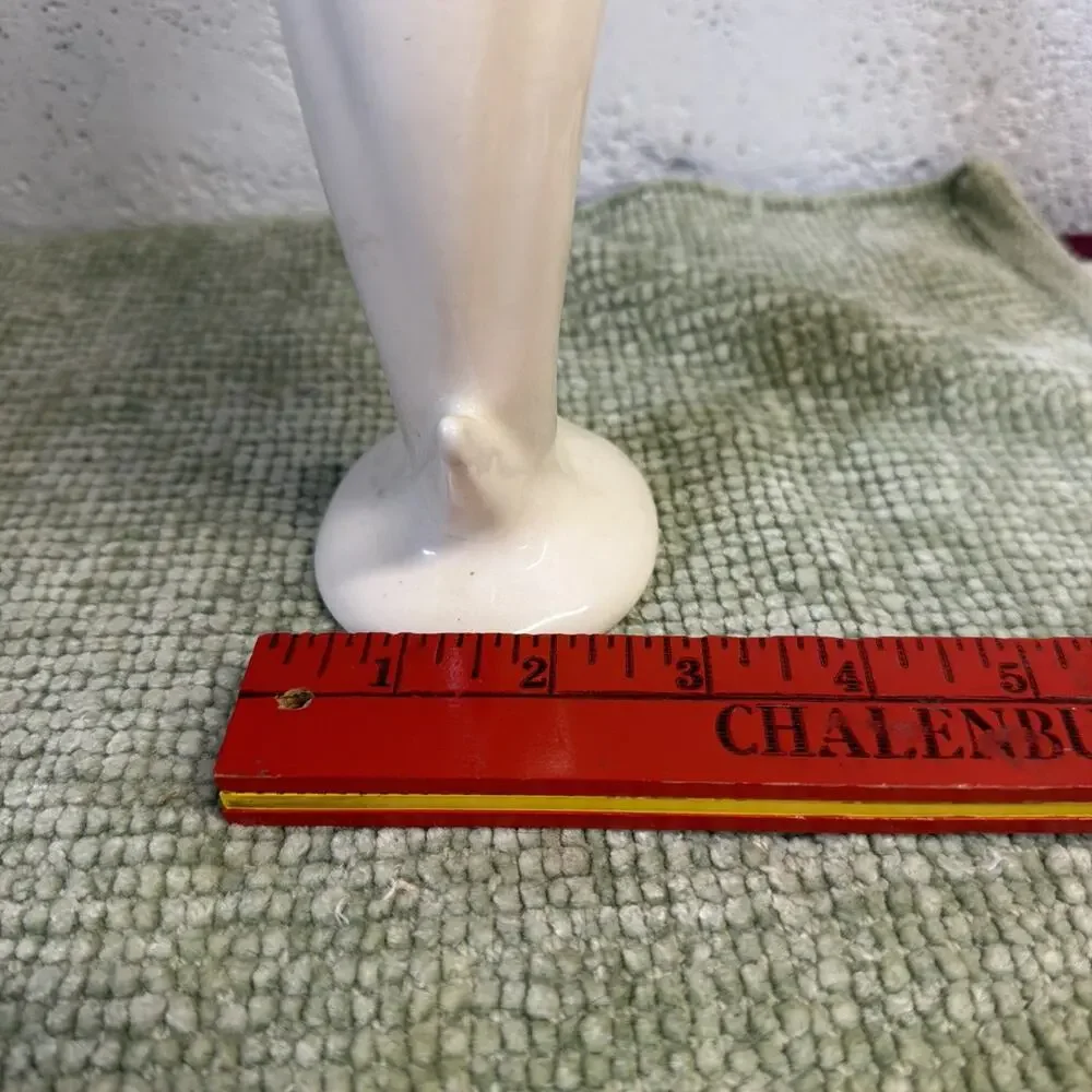 Vintage Ivory Pottery Bud Vase Mid Century Modern Abstract Sculptural 8 In 1980